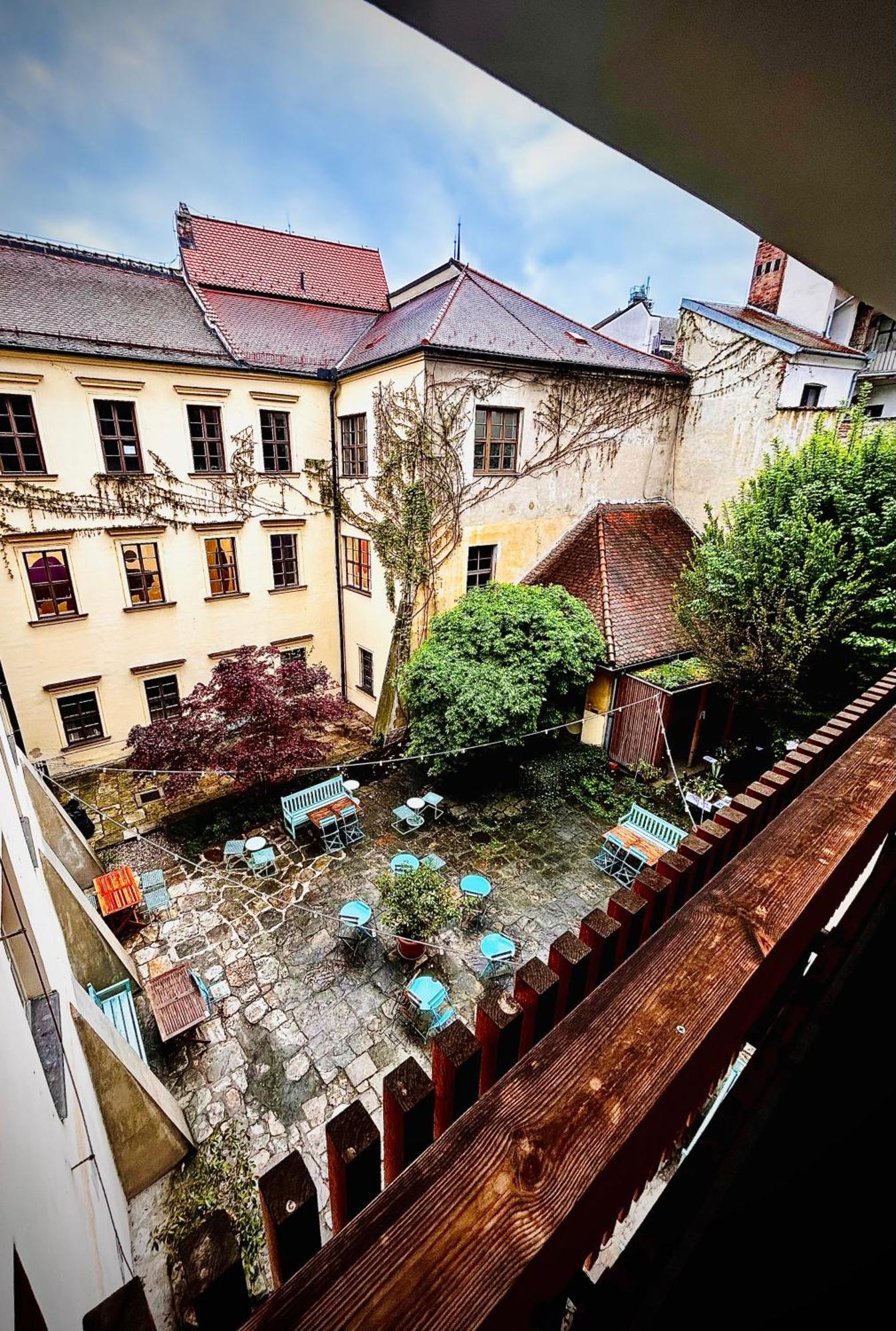 Mitte Apartments Brno Exterior photo